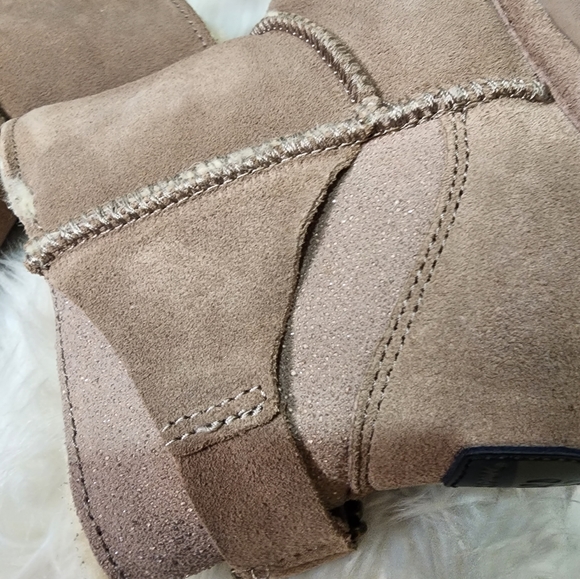 Bearpaw Betty Women's Suede Winter Boots size9 new - Picture 3 of 7
